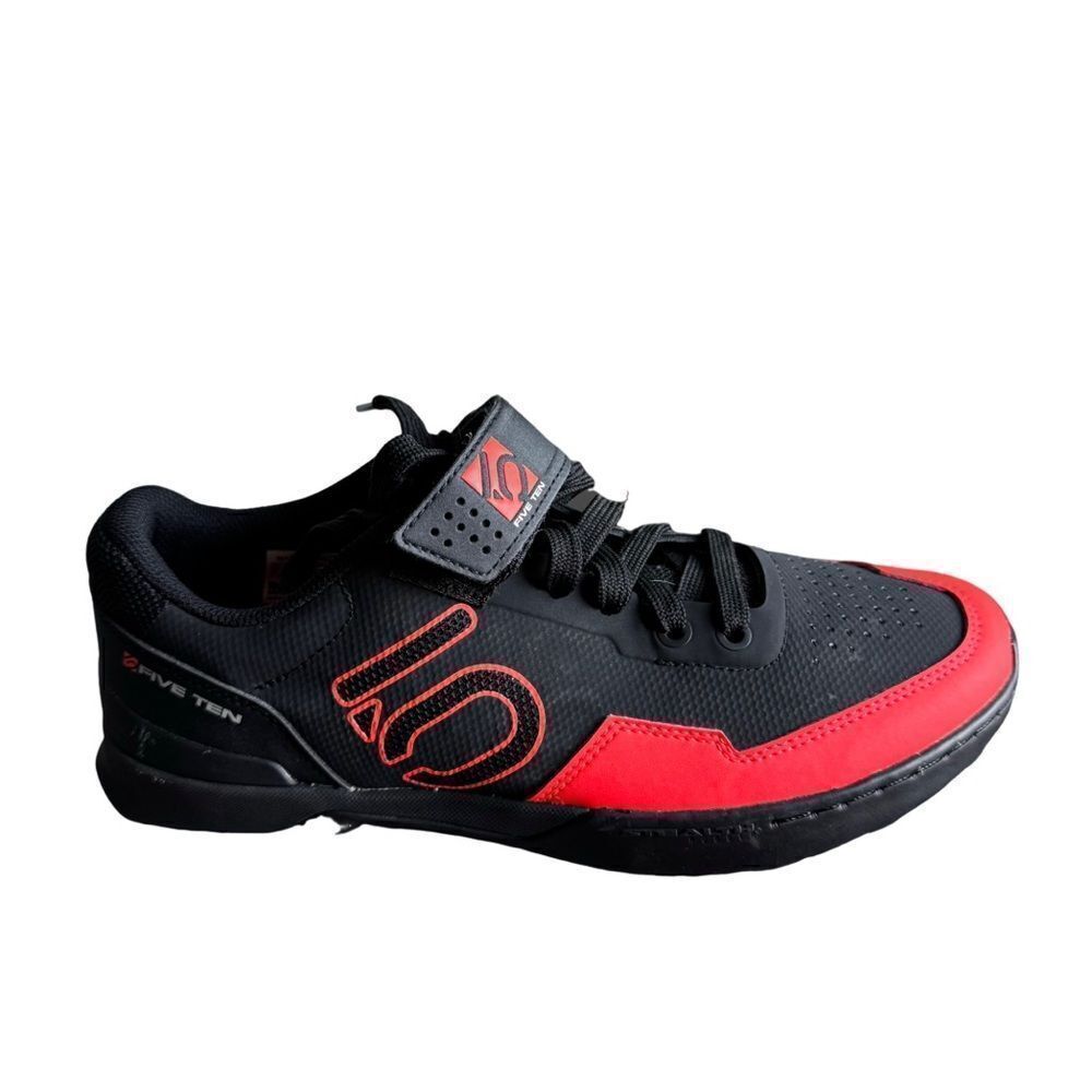Men’s Five ten mountain bike shoes size 8 M